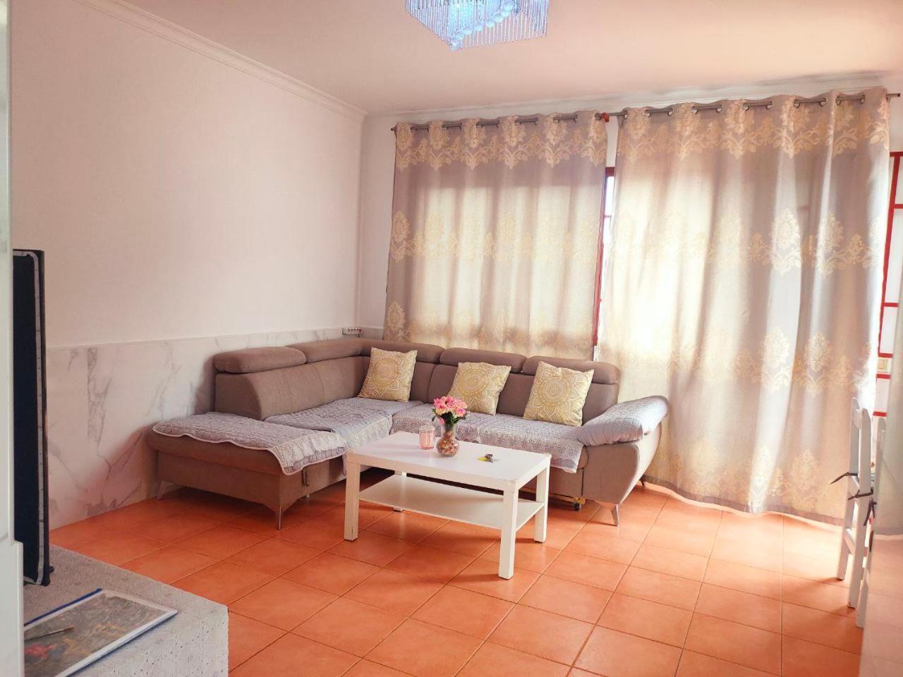 Big Villa Puerto Rico Streetfront With Private Saltwater Jacuzzi Pool, Bbq, Kitchen & 3 Terraces Near Shopping Center Puerto Rico (Gran Canaria) Buitenkant foto