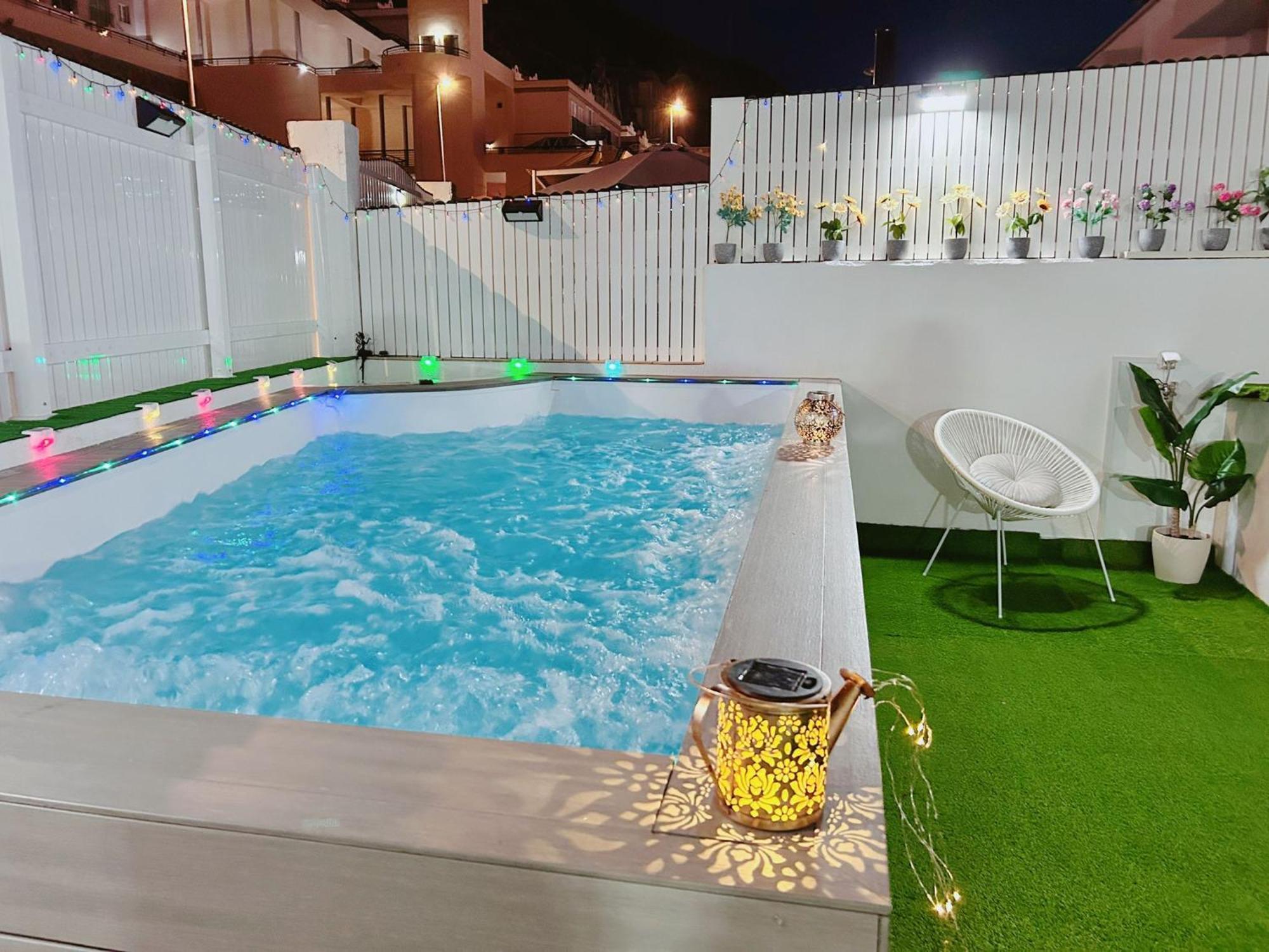 Big Villa Puerto Rico Streetfront With Private Saltwater Jacuzzi Pool, Bbq, Kitchen & 3 Terraces Near Shopping Center Puerto Rico (Gran Canaria) Buitenkant foto
