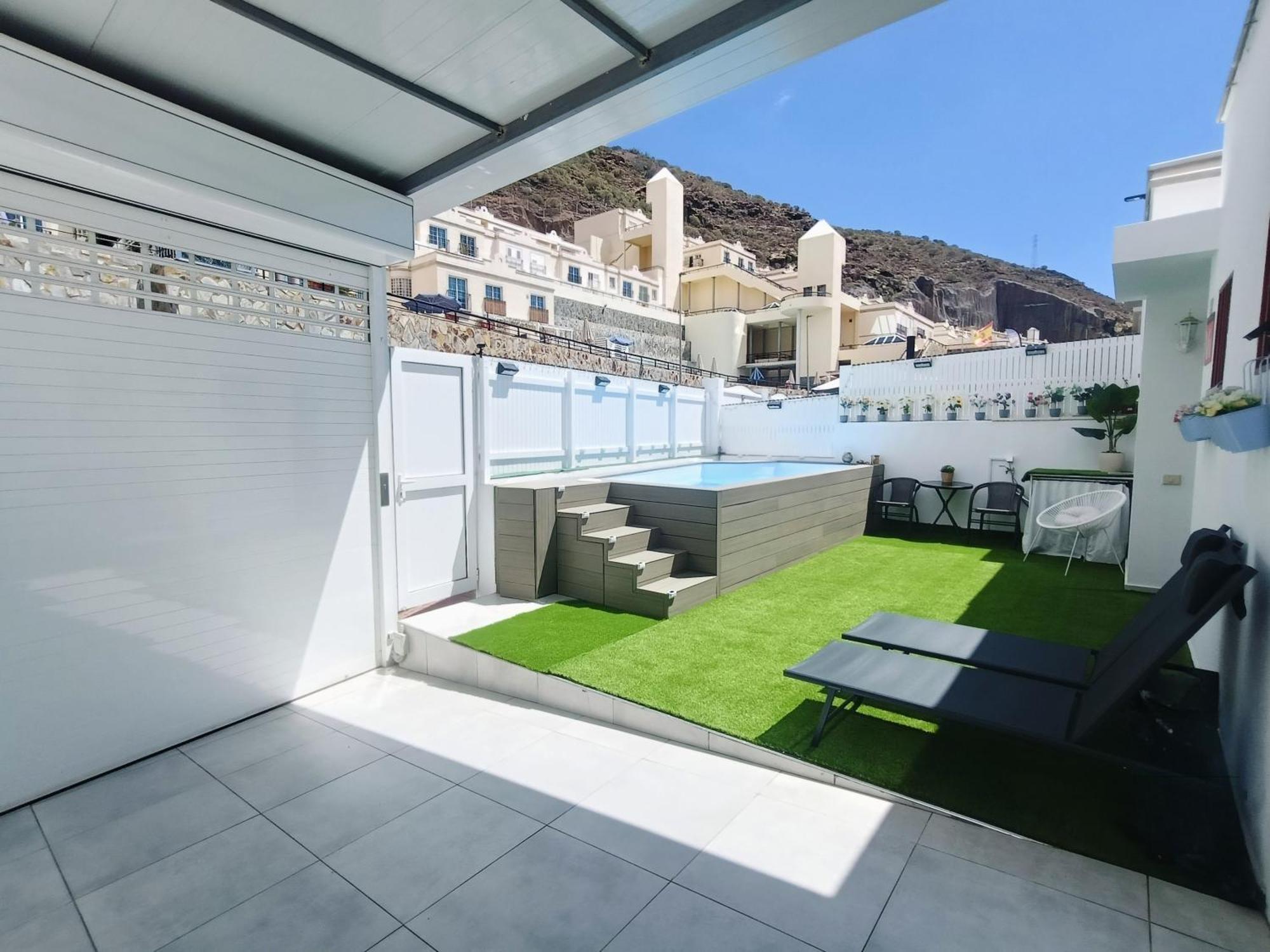 Big Villa Puerto Rico Streetfront With Private Saltwater Jacuzzi Pool, Bbq, Kitchen & 3 Terraces Near Shopping Center Puerto Rico (Gran Canaria) Buitenkant foto