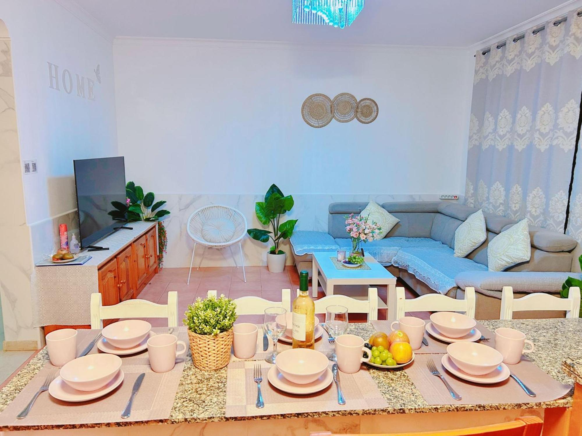 Big Villa Puerto Rico Streetfront With Private Saltwater Jacuzzi Pool, Bbq, Kitchen & 3 Terraces Near Shopping Center Buitenkant foto