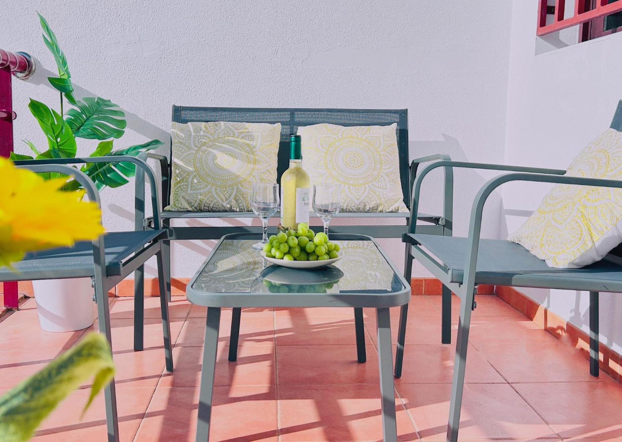 Big Villa Puerto Rico Streetfront With Private Saltwater Jacuzzi Pool, Bbq, Kitchen & 3 Terraces Near Shopping Center Buitenkant foto