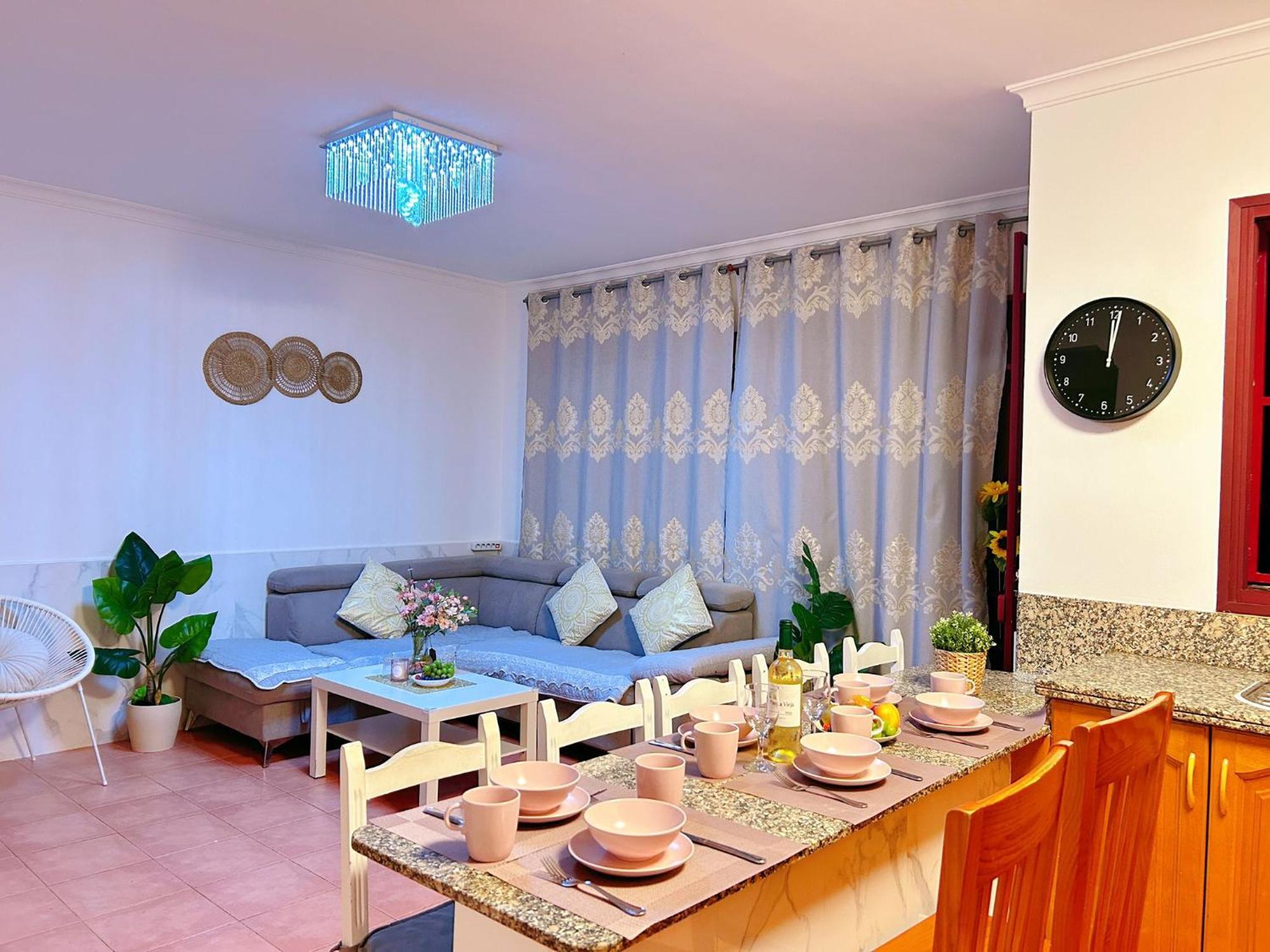 Big Villa Puerto Rico Streetfront With Private Saltwater Jacuzzi Pool, Bbq, Kitchen & 3 Terraces Near Shopping Center Puerto Rico (Gran Canaria) Buitenkant foto