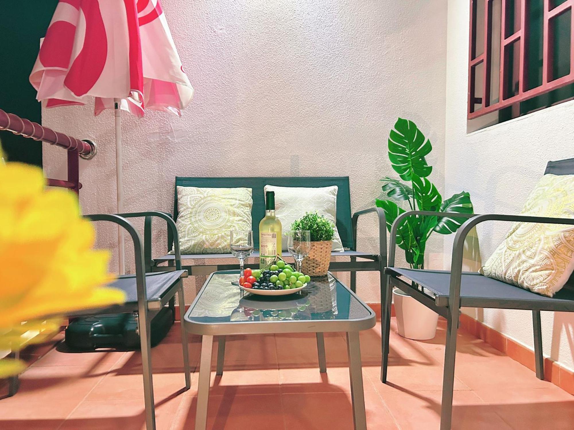 Big Villa Puerto Rico Streetfront With Private Saltwater Jacuzzi Pool, Bbq, Kitchen & 3 Terraces Near Shopping Center Buitenkant foto